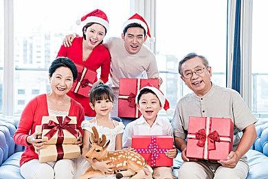 《解限机》第一赛季“蓝芯之弧光”现已正式上线